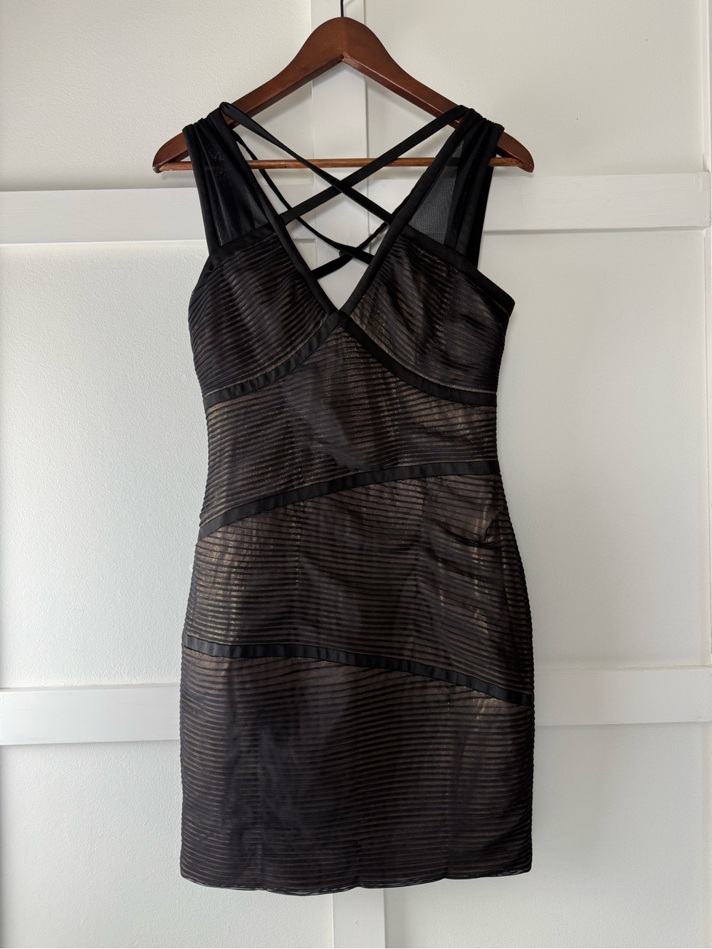 BCBG MaxAzria Metallic Black Bronze Strappy Bodycon Cocktail Dress Size 8